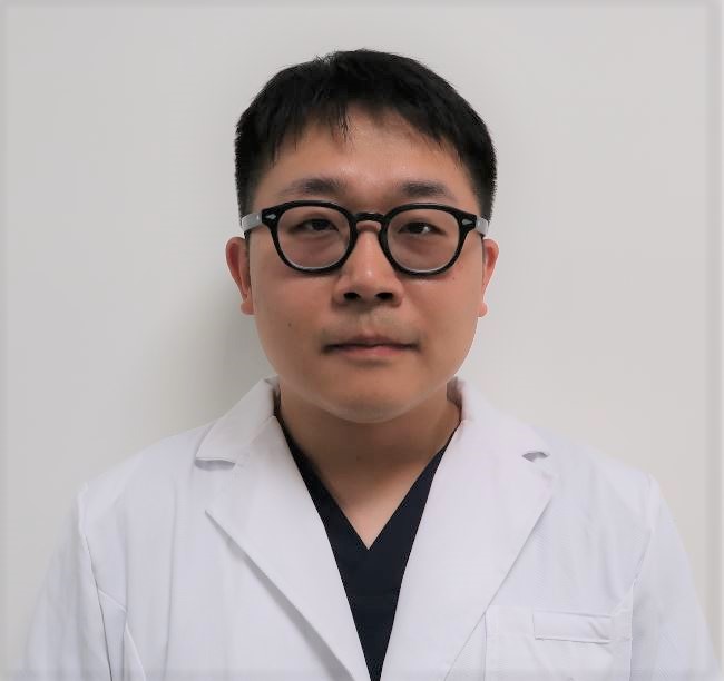 김홍일 사진