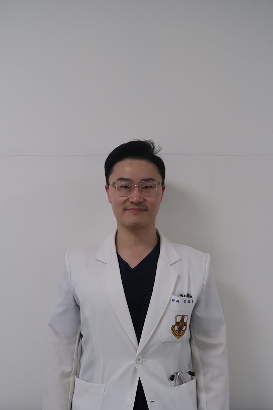 김도훈 사진